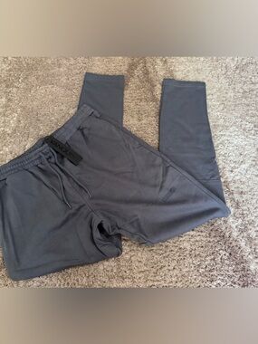VANQUISH ESSENTIAL DENIM BLUE TAPERED FIT SWEATPANTS